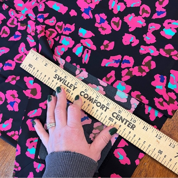 Diane Von Furstenberg pink and black cheetah print skirt size 8 - Picture 7 of 8